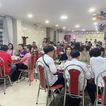 Nhu Hien Hotel Хюэ Экстерьер фото