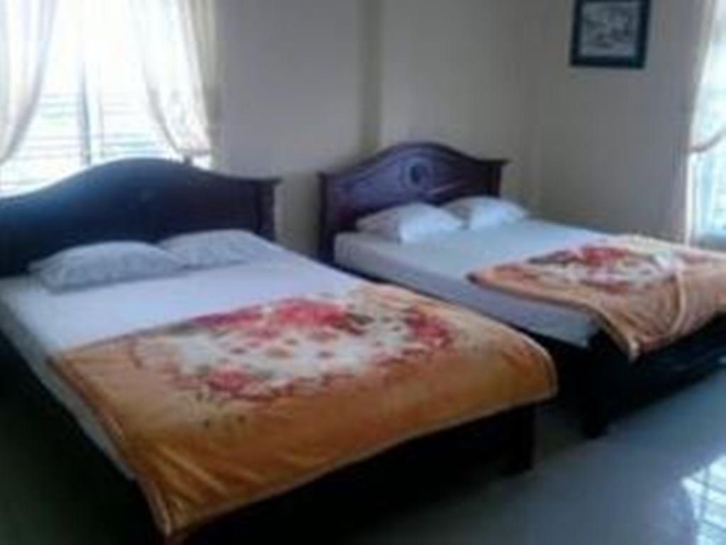 Nhu Hien Hotel Хюэ Экстерьер фото